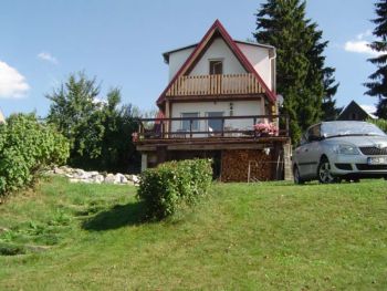 Ferienhäuser direkt am Lipno Stausee, Ferienhaus für 4 Personen mit Ruderboot und Anglersteg