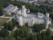 Sehenswürdigkeiten am Lipno Stausee Schloss Hluboka