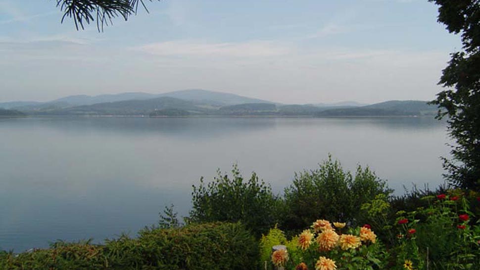 Blick über den Lipno Stausee